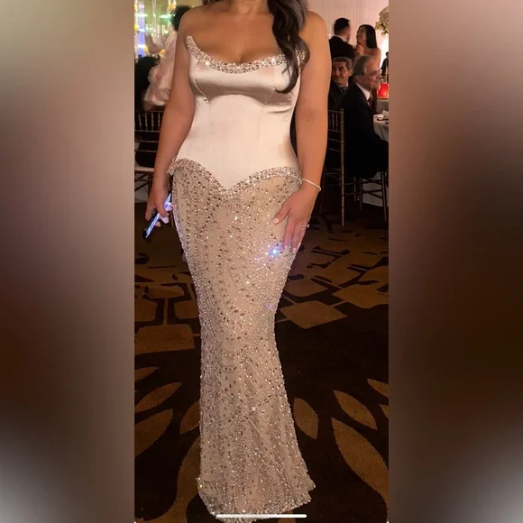 Elegant Beaded Cream Evening Gown - Picture 1 of 11